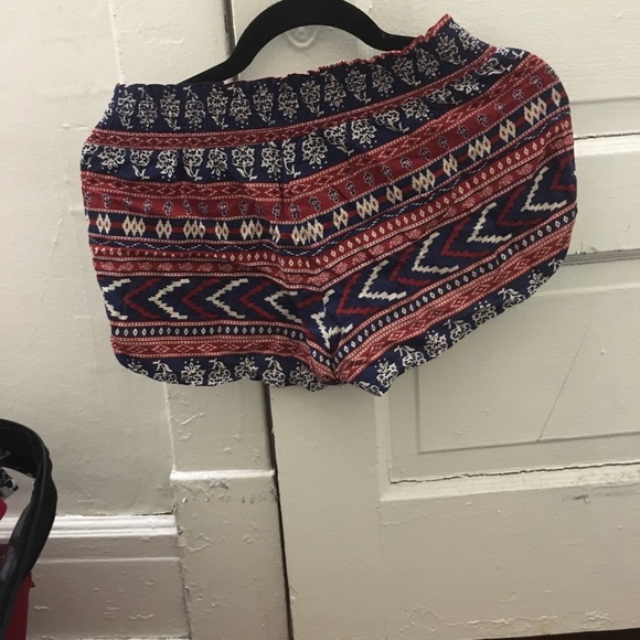 Tribal Shorts - Picture 4 of 4